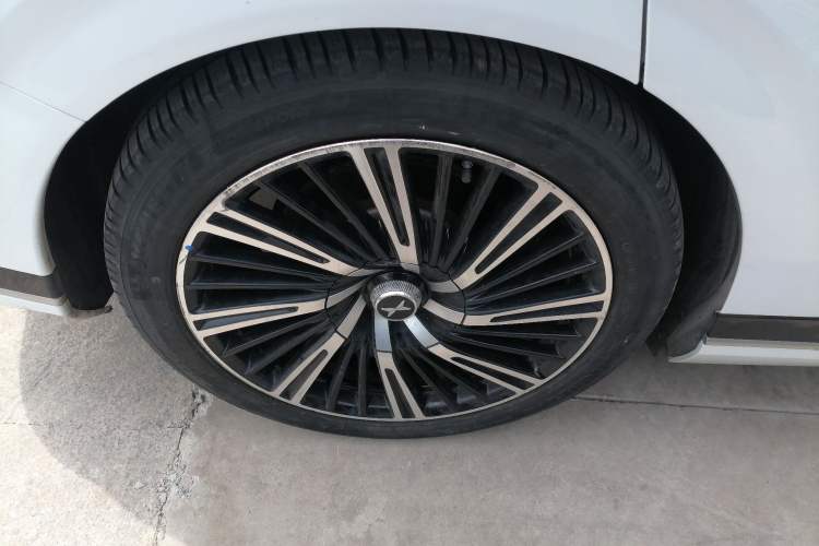 Used XPeng G9 2024 570 Max Right Rear Wheel Hub