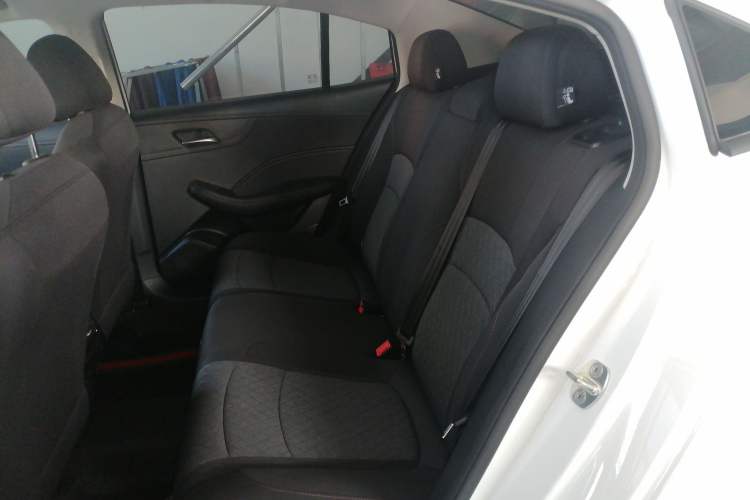 Used Roewe i5 2026 Model 1.5L Manual Comfort Version Left Rear Seat