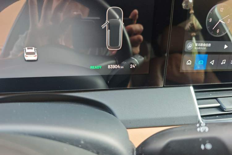 Used Li Auto ONE 2021 Extended-Range 6-Seater Version Odometer Close Up