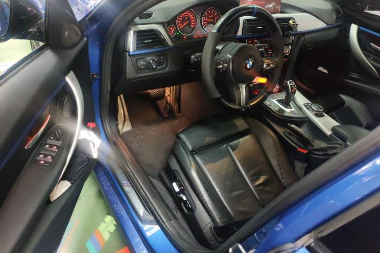 Used BMW 3 Series 2017 330i M Sport Edition Driver Seat