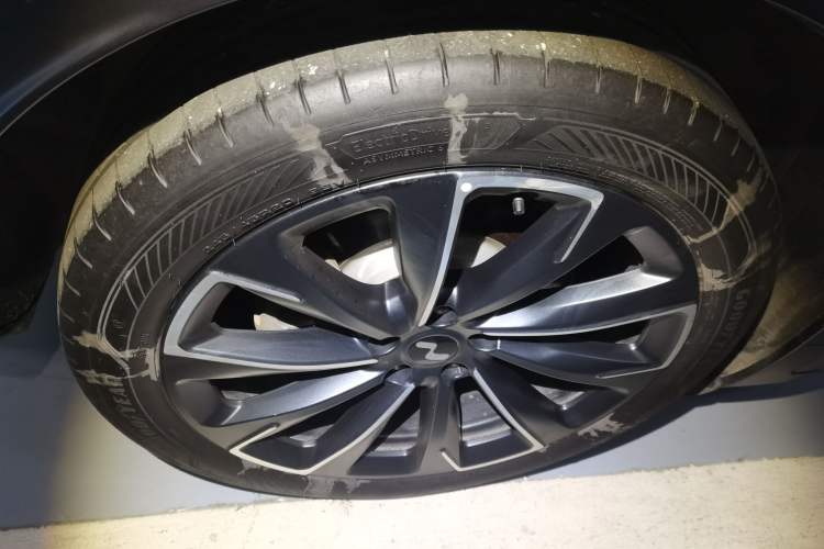 Used ONVO L60 2024 60 kWh Rear-Drive Version