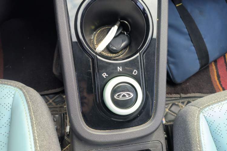 Used Chery Little Ant 2022 Sweet Pink Edition Half-Sugar Version 3-Cell Lithium 30kW 301km