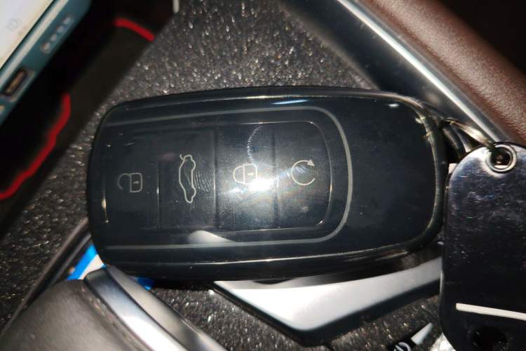 Used Chery Tiggo 8 PRO 2024 Champion Edition 290T Two-Wheel Drive Peak Version 5 Seats Interior 1