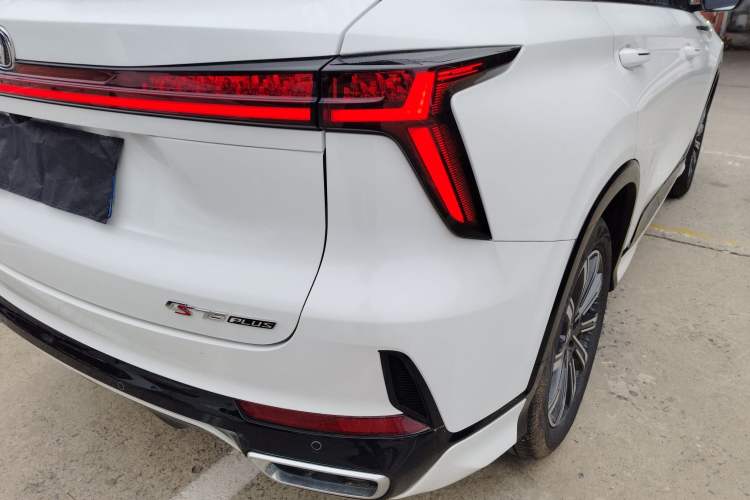 Used CHANGAN CS75 PLUS 2024 3rd Generation Champion Edition 1.5T Intelligent Drive Dynamic Model
