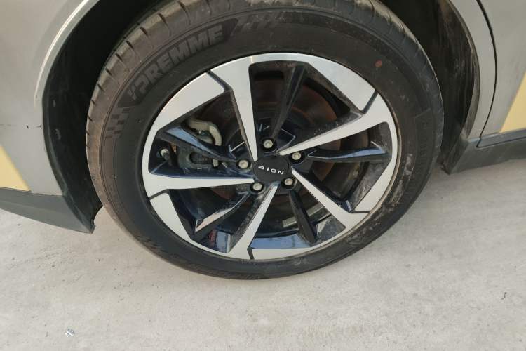 Used AION Y 2022 Plus 70 Smart Edition Exterior 3