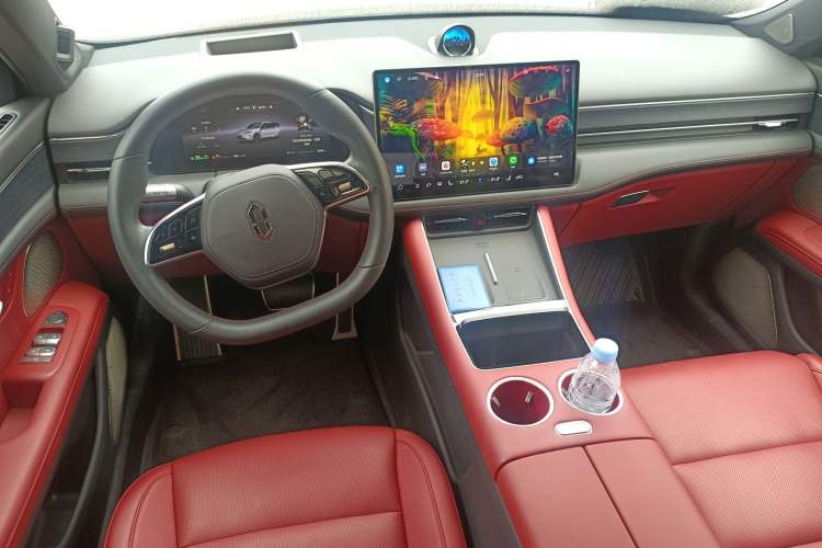 Used Hima AITO M5 2025 Extended-Range Ultra All-Wheel-Drive Version Center Console