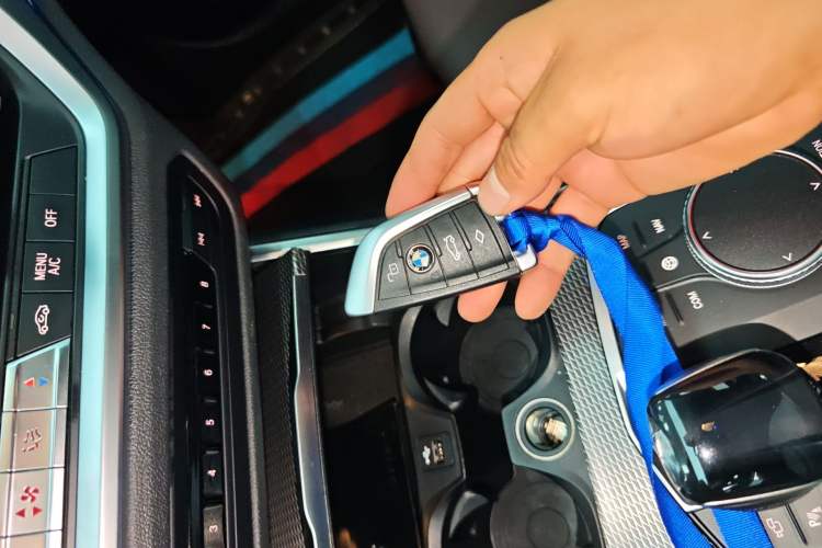 Used BMW 3 Series 2020 Restyled 325i M Sport Night Edition Package Vehicle Key