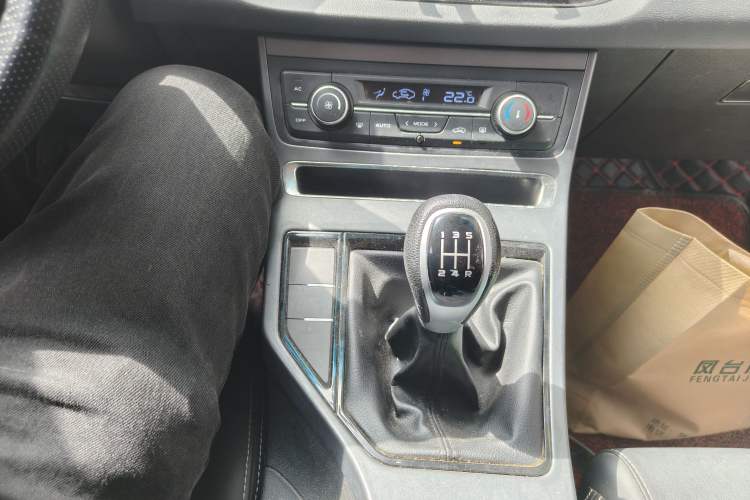 Used Geely Auto Emgrand 2018 1.5L Manual Upward Connect Edition