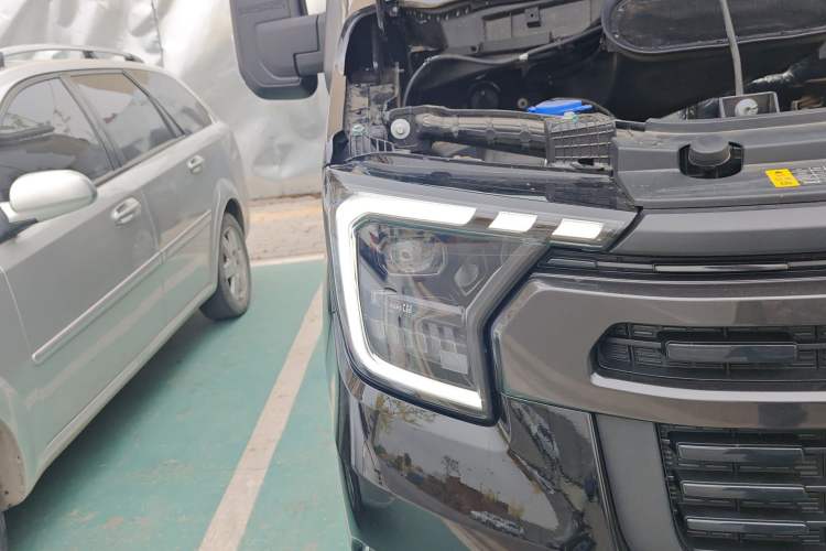 Used Ford Transit T8  Right Front Headlight