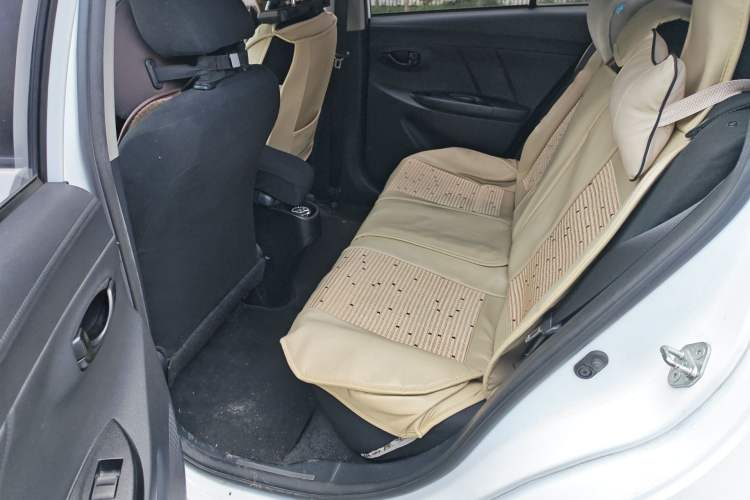 Used Toyota YARiS L Zhi Xuan 2016 Revised 1.5E CVT Charming Edition Left Rear Seat