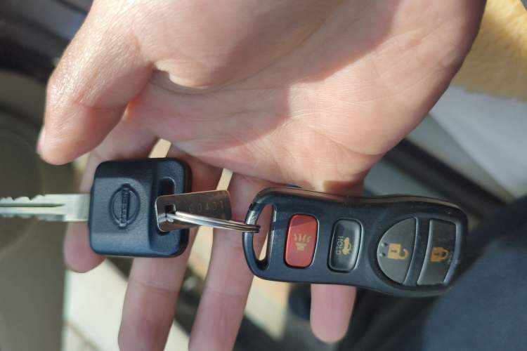 Used Nissan Sylphy 2012 Classic 1.6XE Manual Comfort Edition Vehicle Key