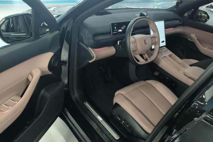 Used Nio EC6 2024 75 kWh Driver Seat