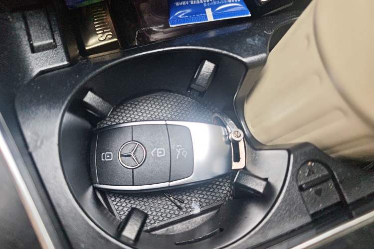 Used Mercedes-Benz C-Class 2021 C 200 L Fashion Edition Sport Version Vehicle Key