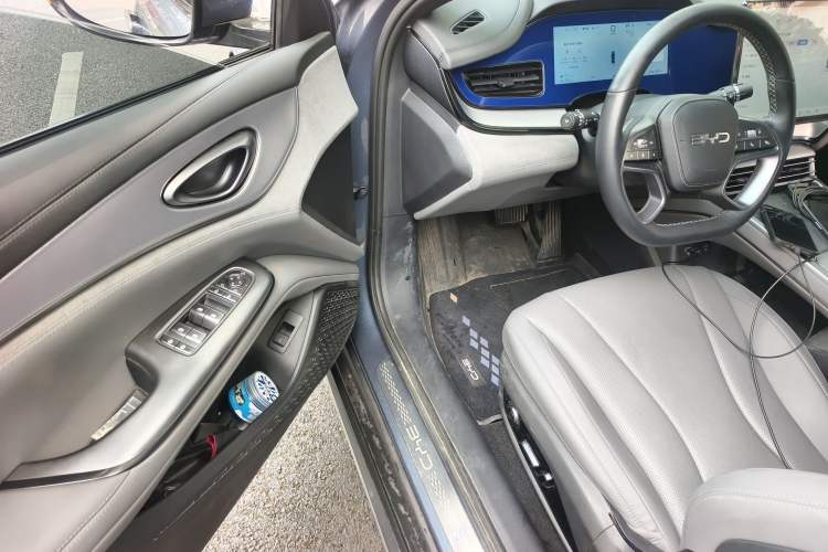 Used BYD Seal 07 DM-i 2025 Intelligent Driving Version DM-i 1.5L 125 km Luxury Edition
