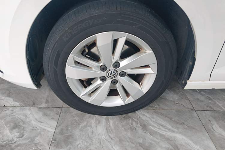 Used Volkswagen Polo 2019 Plus 1.5L Automatic Panoramic Enjoyment Edition Left Front Wheel Hub