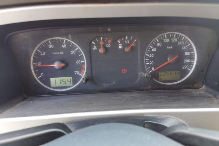 Used Volkswagen Santana Vista 2008 1.8L Manual Comfort Edition Instrument Cluster