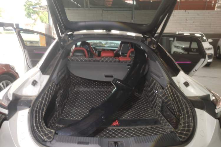 Used Hongqi H6 2023 2.0T ZhiShang Version
