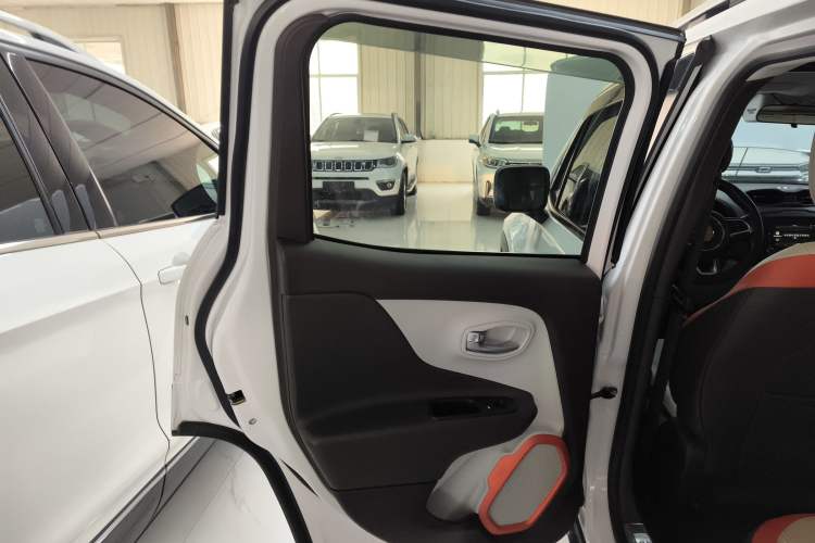 Used Jeep Renegade 2016 1.4T Automatic Smart Edition