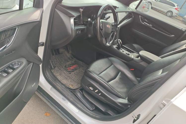 Used Cadillac XT6 2020 28T Six-Seater Four-Wheel-Drive Luxury Version
