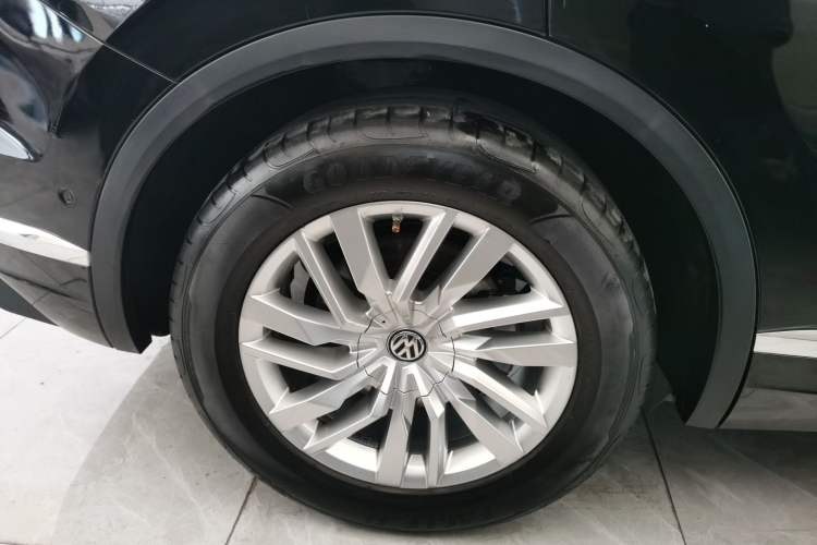 Used Volkswagen Touareg 2019 2.0 TSI Ruiyi Edition China V Standard
