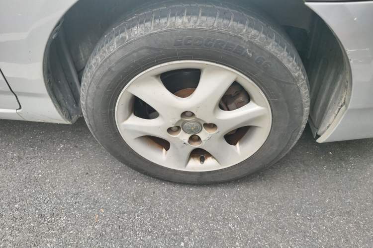 Used Toyota Corolla EX 2013 1.6L Automatic Luxury Edition Right Front Wheel Hub