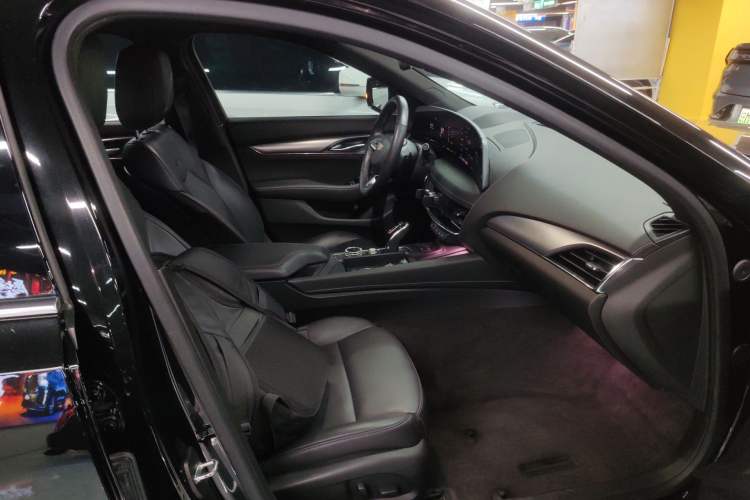 Used Cadillac CT5 2024 28T Luxury Pro Trim Right Front Seat