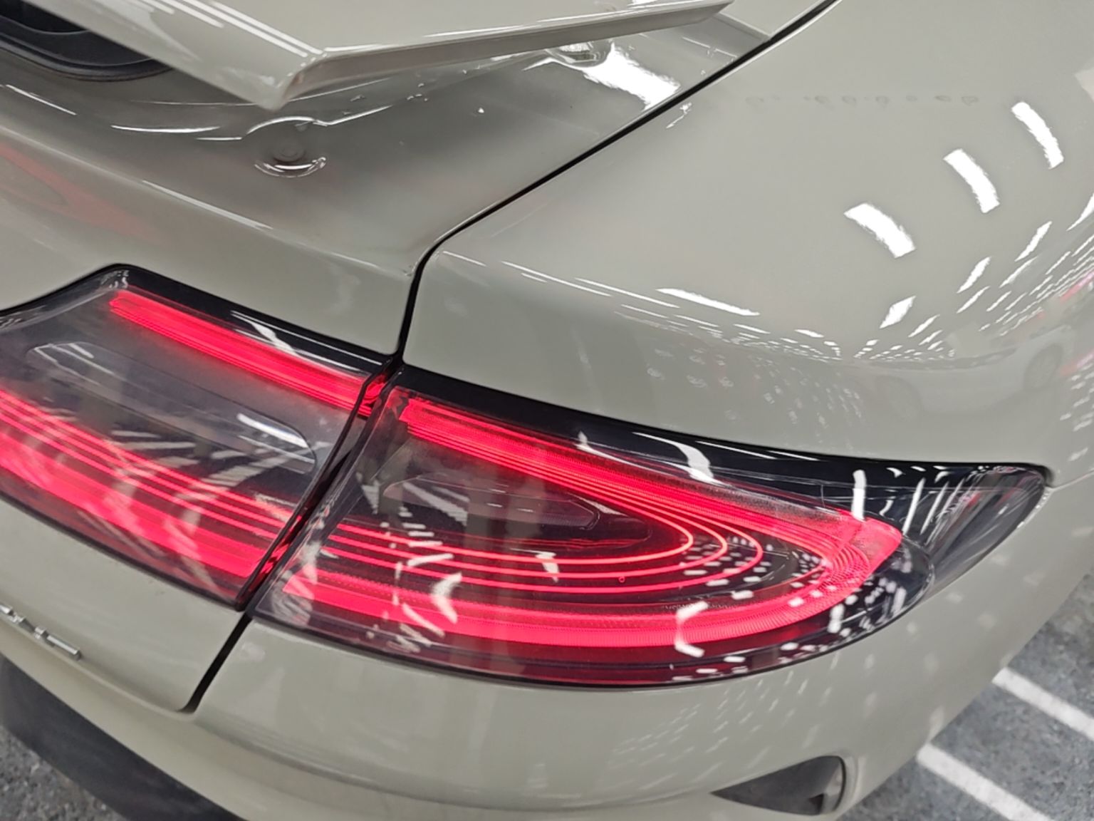 Xiaomi Auto SU7 2024 Rear-Drive Ultra-Long Range Advanced Pro-Level Intelligent Driving Version — снимка 9