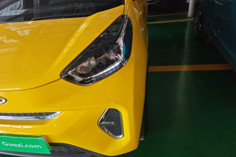 Used Chery Little Ant 2022 Restyled Version Sweet Pink Edition Low-Sugar Version Lithium Iron Phosphate Battery 30.7 kWh 30 kW 301 km Left Front Headlight