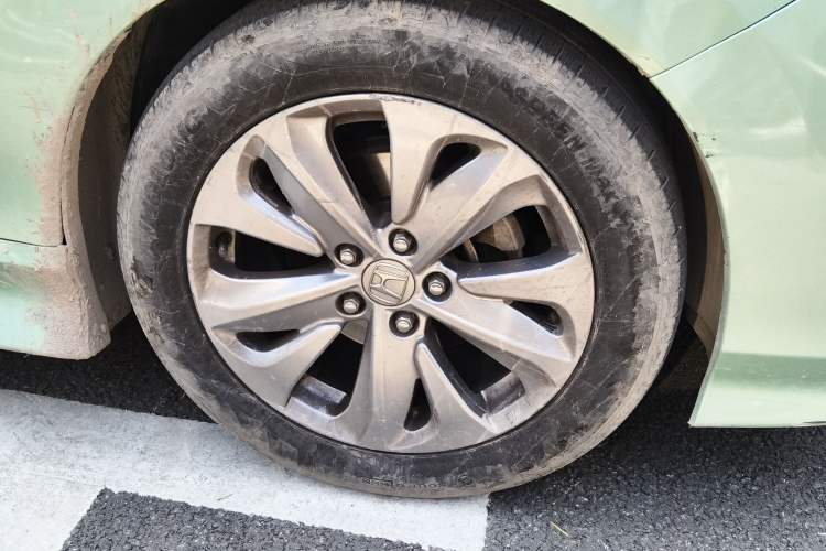 Used Honda Jade 2017 1.8L automatic Comfort version 5 seats
