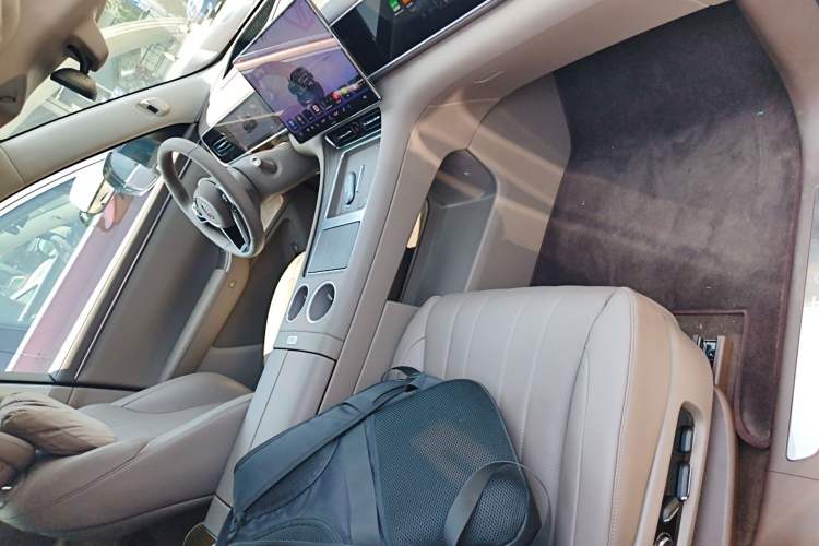 Used Hima AITO M7 2026 Model Range-Extending Ultra All-Wheel Drive 5-Seater Version Right Front Seat