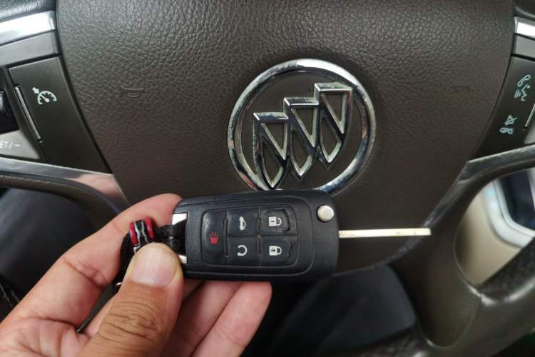 Used Buick GL8 2011 3.0L XT Luxury Business Flagship Edition