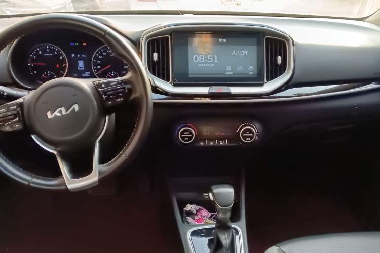 Used Kia kx1 Stonic 2021 1.4L CVT Sunroof Model Audio And AC Panel