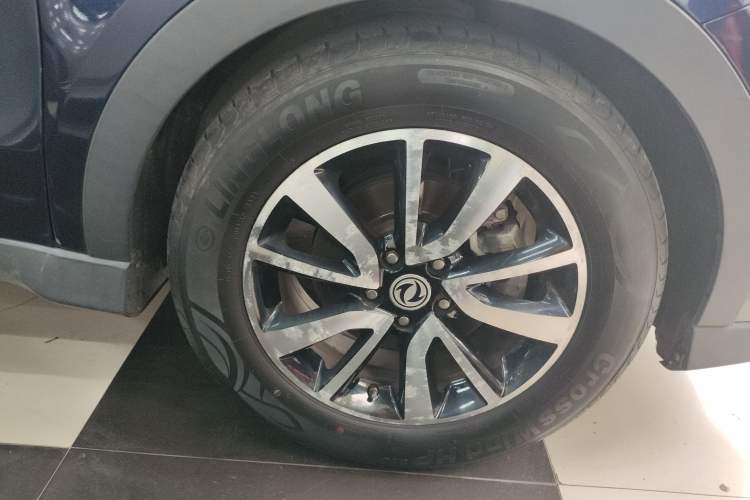 Used Dongfeng Fengon 580 2017 1.5T CVT Luxury Model Right Front Wheel Hub
