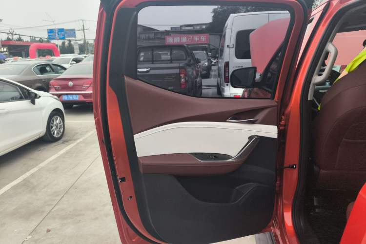 Used SAIC MAXUS Xingji 2023 Starry H 2.0T Automatic Diesel Dual-Turbo All-Wheel Drive Luxury Edition Standard Wheelbase