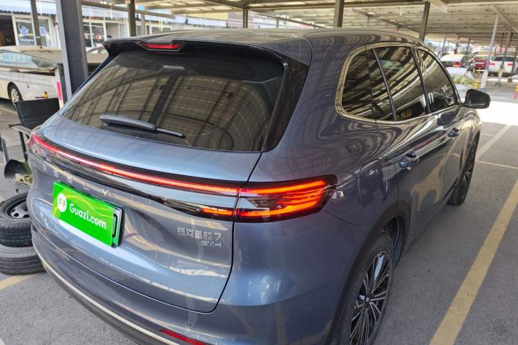 Used Geely Galaxy Xingjian 7 EM-i 2025 120km Flagship Edition Rear Right 45 Deg