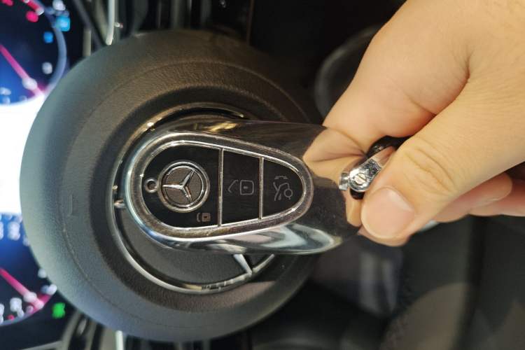 Used Mercedes-Benz C-Class 2023 C 260 L Bright Night Sports Edition Vehicle Key