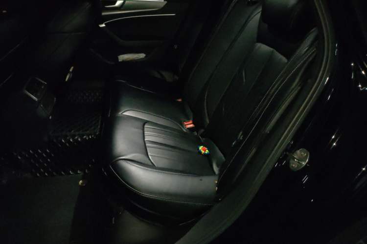 Used Audi A6L 2022 40 TFSI Luxury Dynamic Model Left Rear Seat