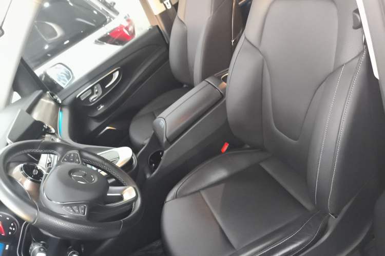 Used Mercedes-Benz V-Class 2020 V 260 Prestige Edition
