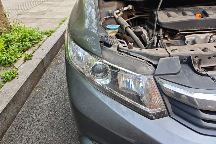 Used Honda Civic 2012 1.8L manual Comfort version
