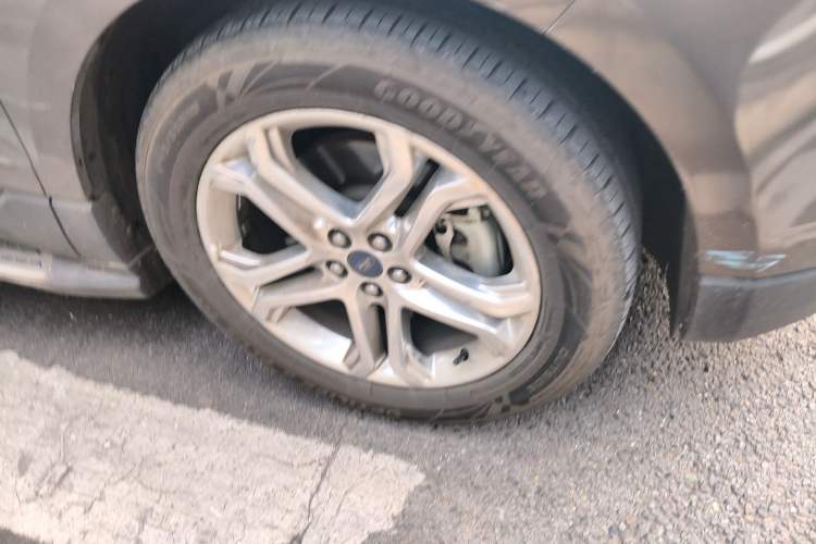 Used Ford Edge 2018 EcoBoost 245 Two-Wheel-Drive Titanium 7-Seater China V Standard
