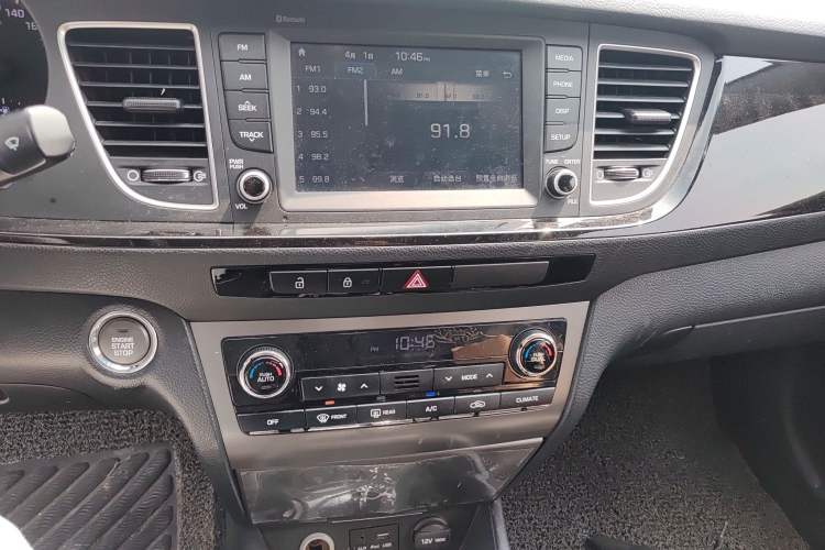 Used Hyundai Mistra 2016 1.8L Automatic Smart GLS Audio And AC Panel