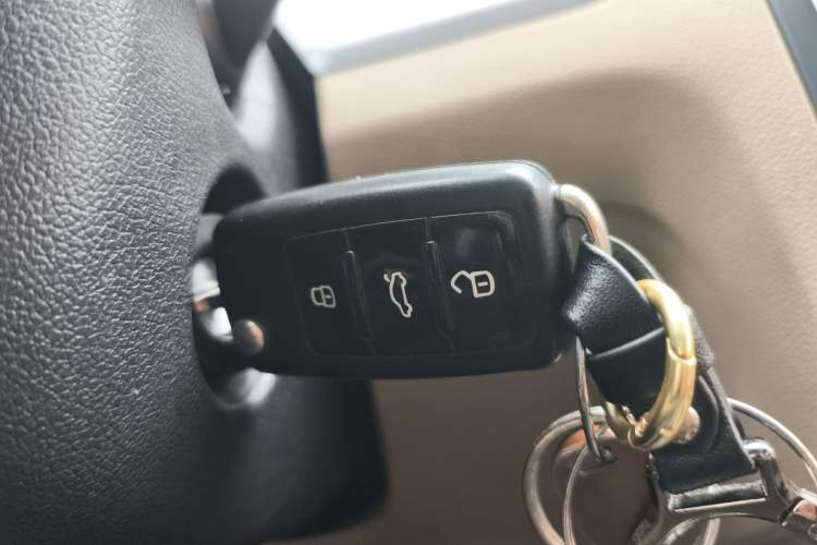 Used Volkswagen Jetta 2013 1.6L Manual Comfort Model Vehicle Key