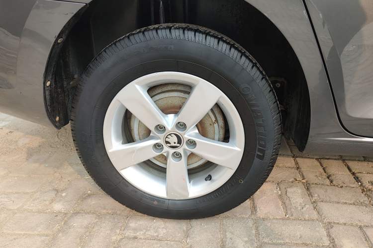 Used Skoda Rapid 2016 1.4L Manual Front-Wheel Drive Model