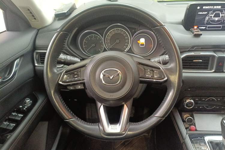 Used Mazda CX-5 2018 2.5L Automatic 4x4 i-ELOOP ZhiZun Version China VI Standard Steering Wheel