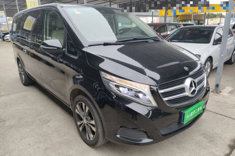 Used Mercedes-Benz V-Class 2016 V 260 Avantgarde Edition
