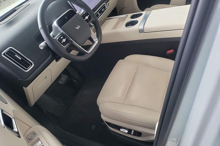 Used Li Auto L7 2023 Pro Model