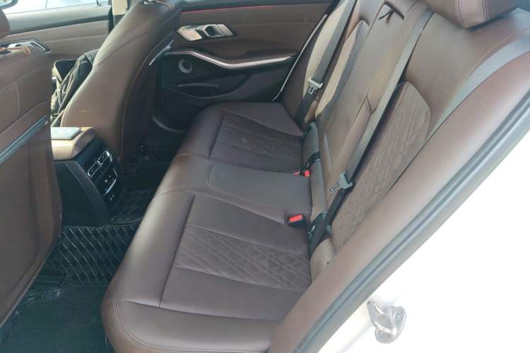 Used BMW 3 Series 2023 325i M Sport Package Left Rear Seat