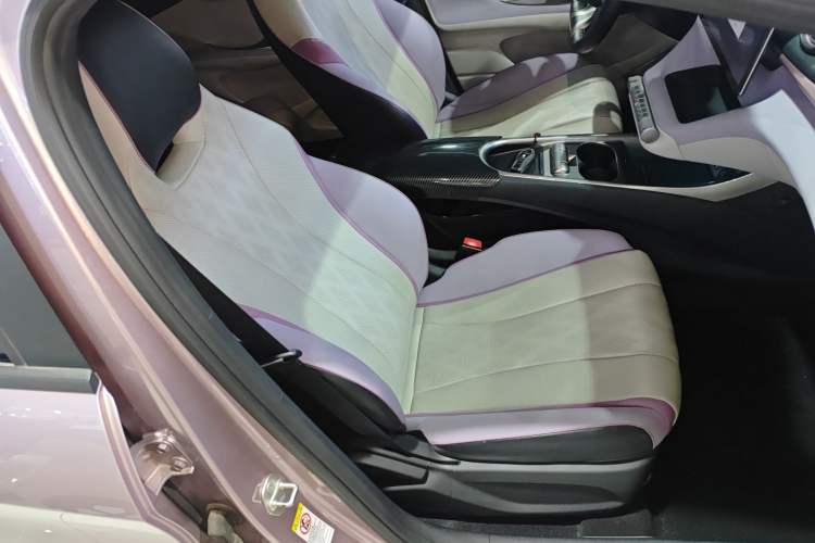 Used BYD Dolphin 2023 420 km Free Version
