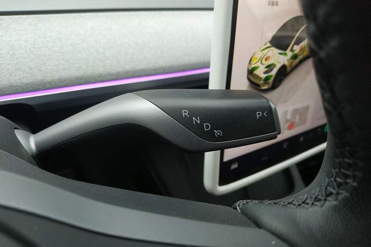 Used Tesla Model Y 2023 Rear-Wheel-Drive Version
