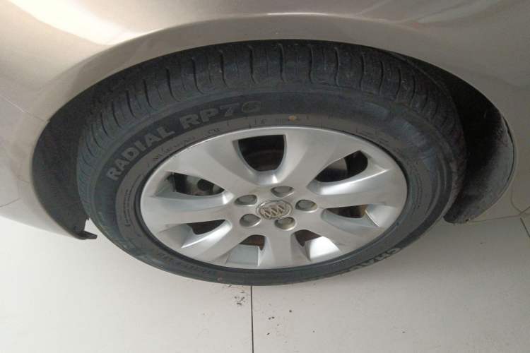 Used Buick Regal 2015 2.0L Elite Fashion Edition Left Front Wheel Hub